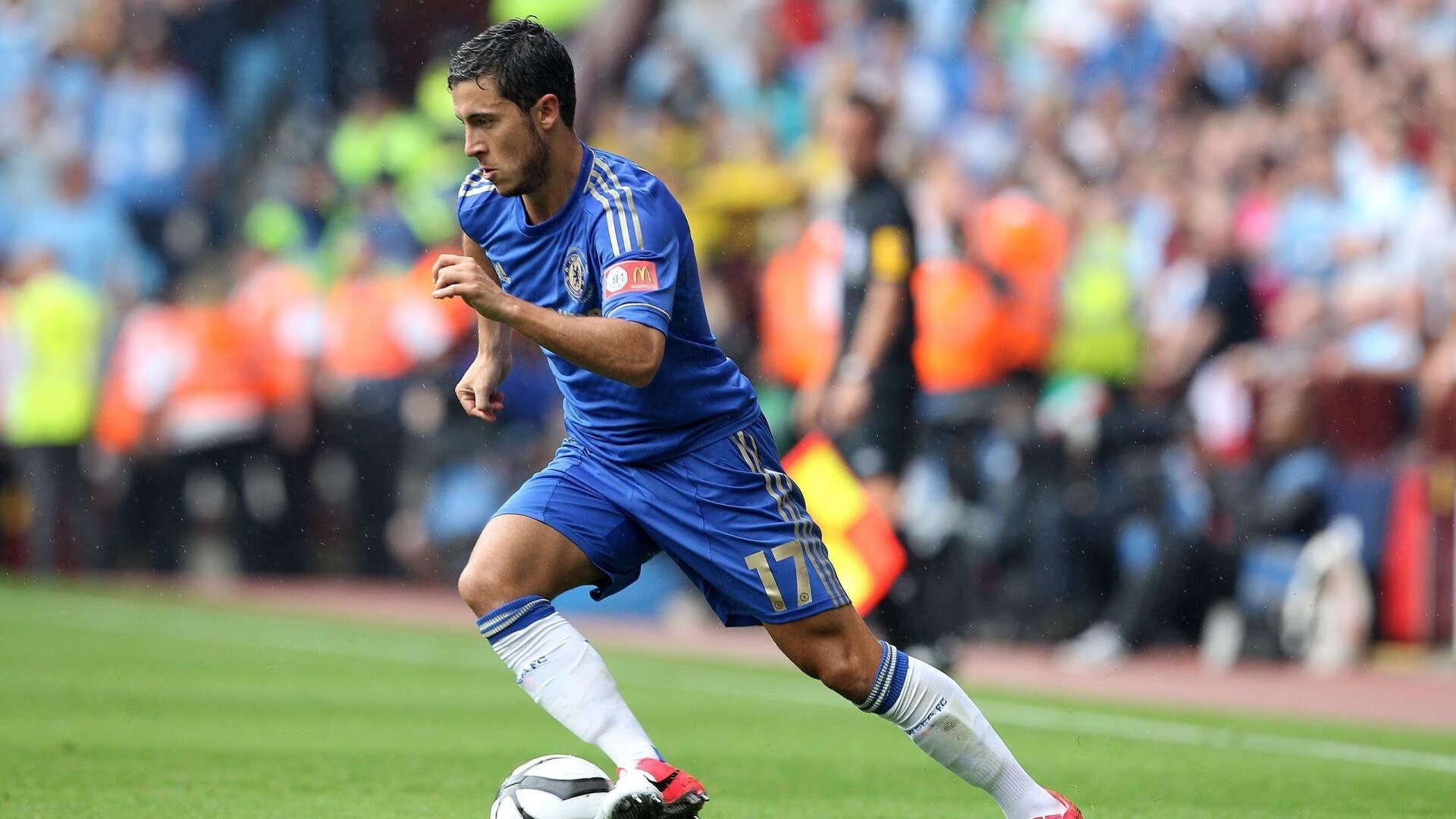 球迷文化节活动丰富，增加赛事周边互动，球迷文化的见解